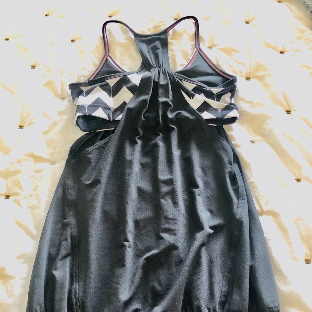 Lululemon top